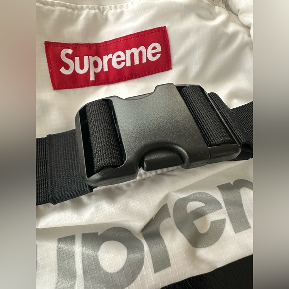 Supreme NYC Waist Bag - Picture 15 of 16